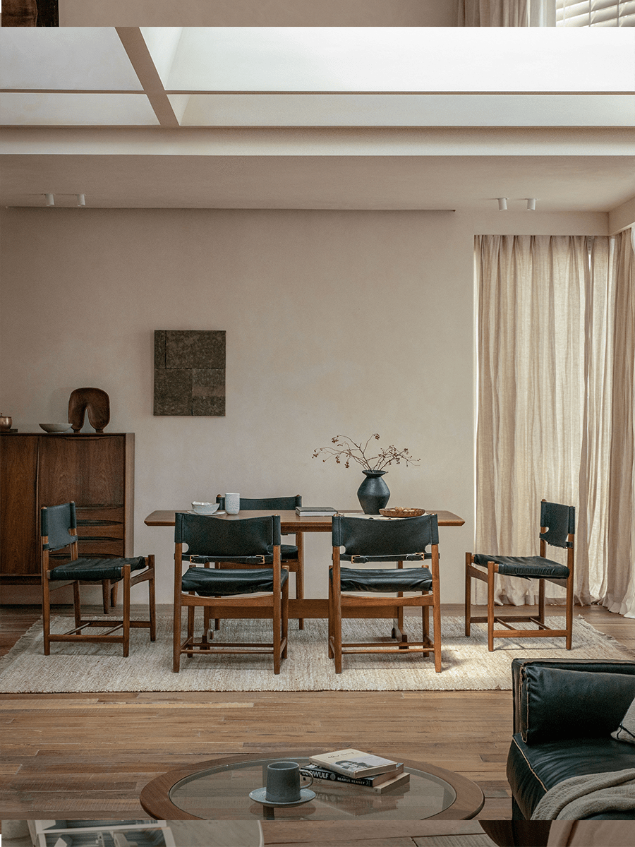 Chaise de salle à manger espagnole