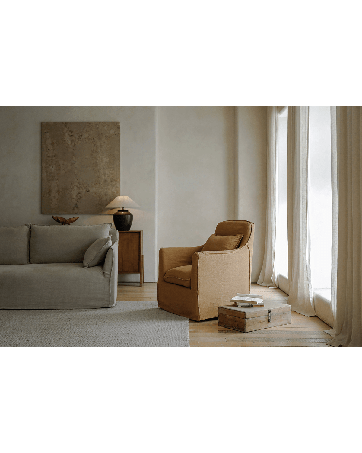 Fauteuil recouvert de tissu Sola