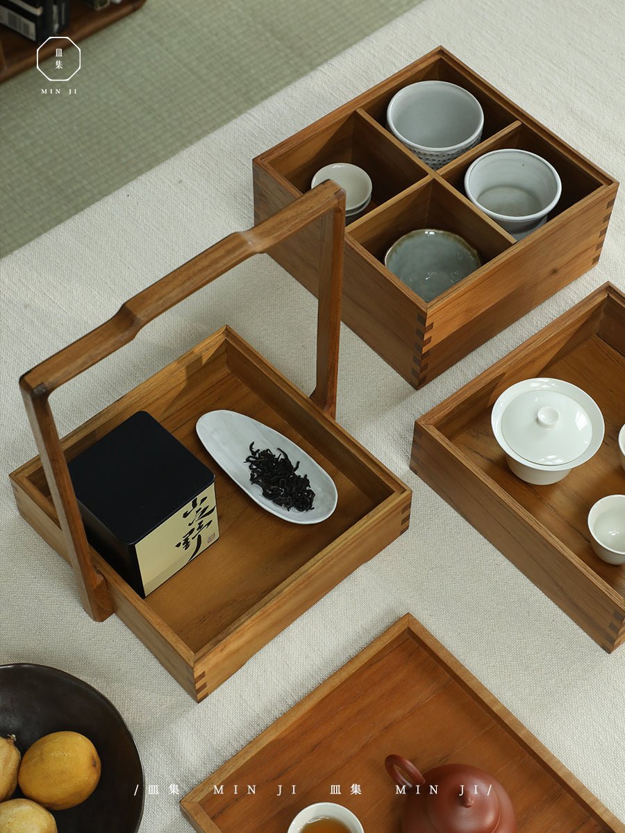 Boîte à bento à plusieurs niveaux
