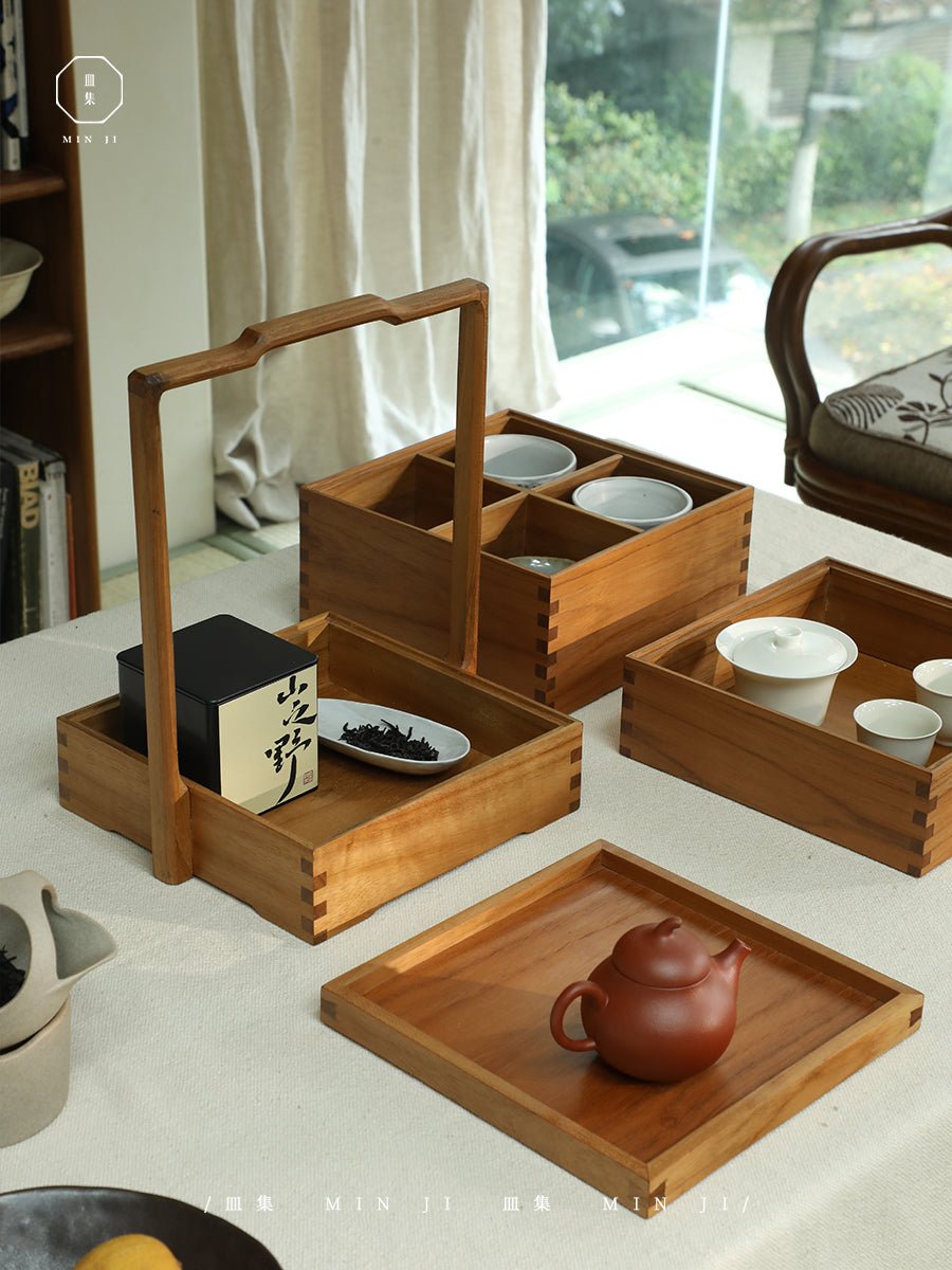 Boîte à bento à plusieurs niveaux