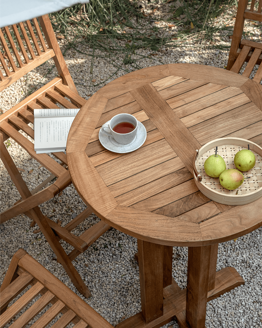 Ensemble de chaises et de table de bar d'extérieur