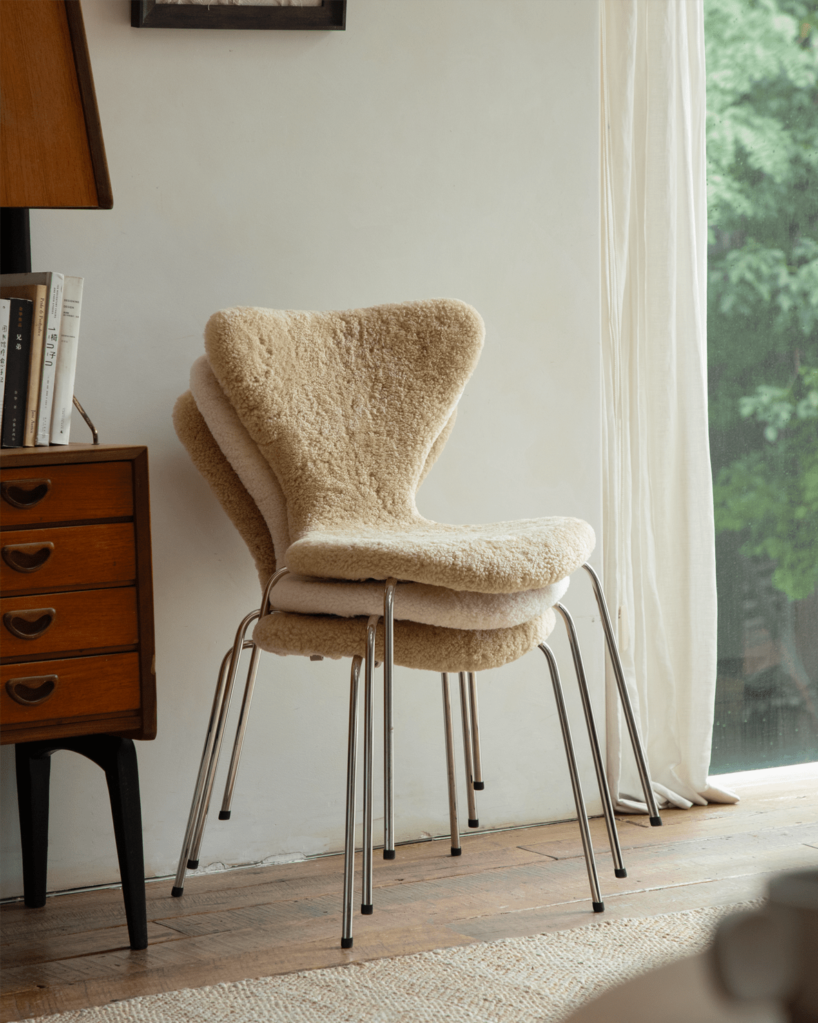Chaise en peau de mouton Pietra
