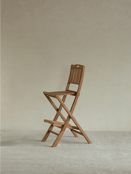 Ensemble de chaises et de table de bar d'extérieur
