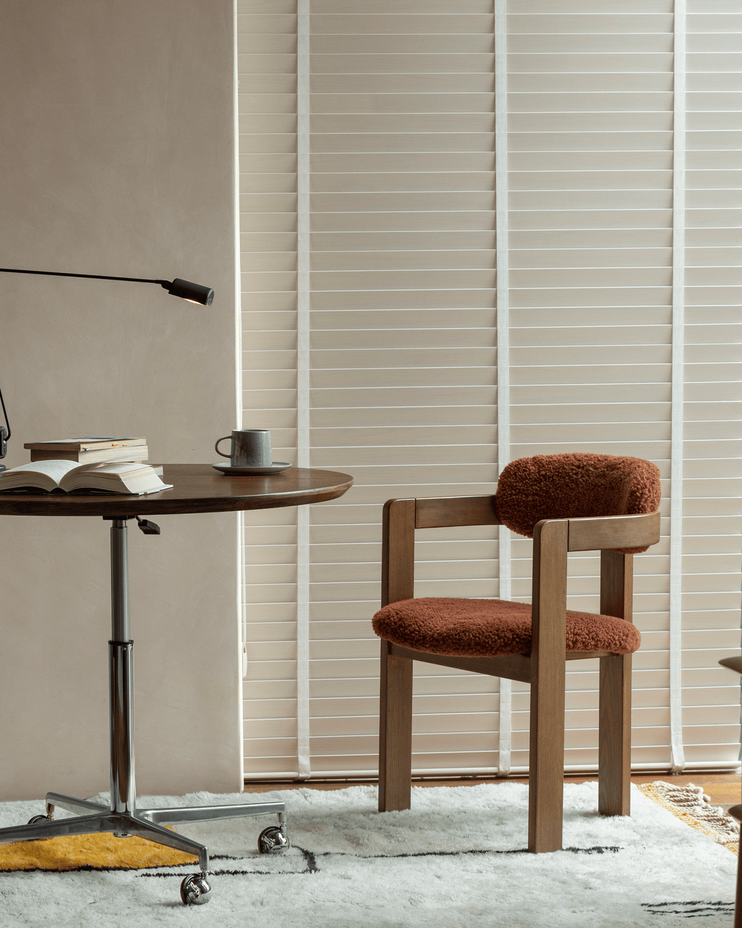 Chaise en peau de mouton Pamplona