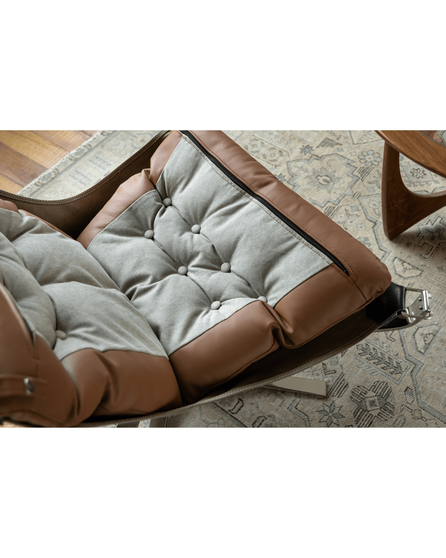 Chaise Falcon