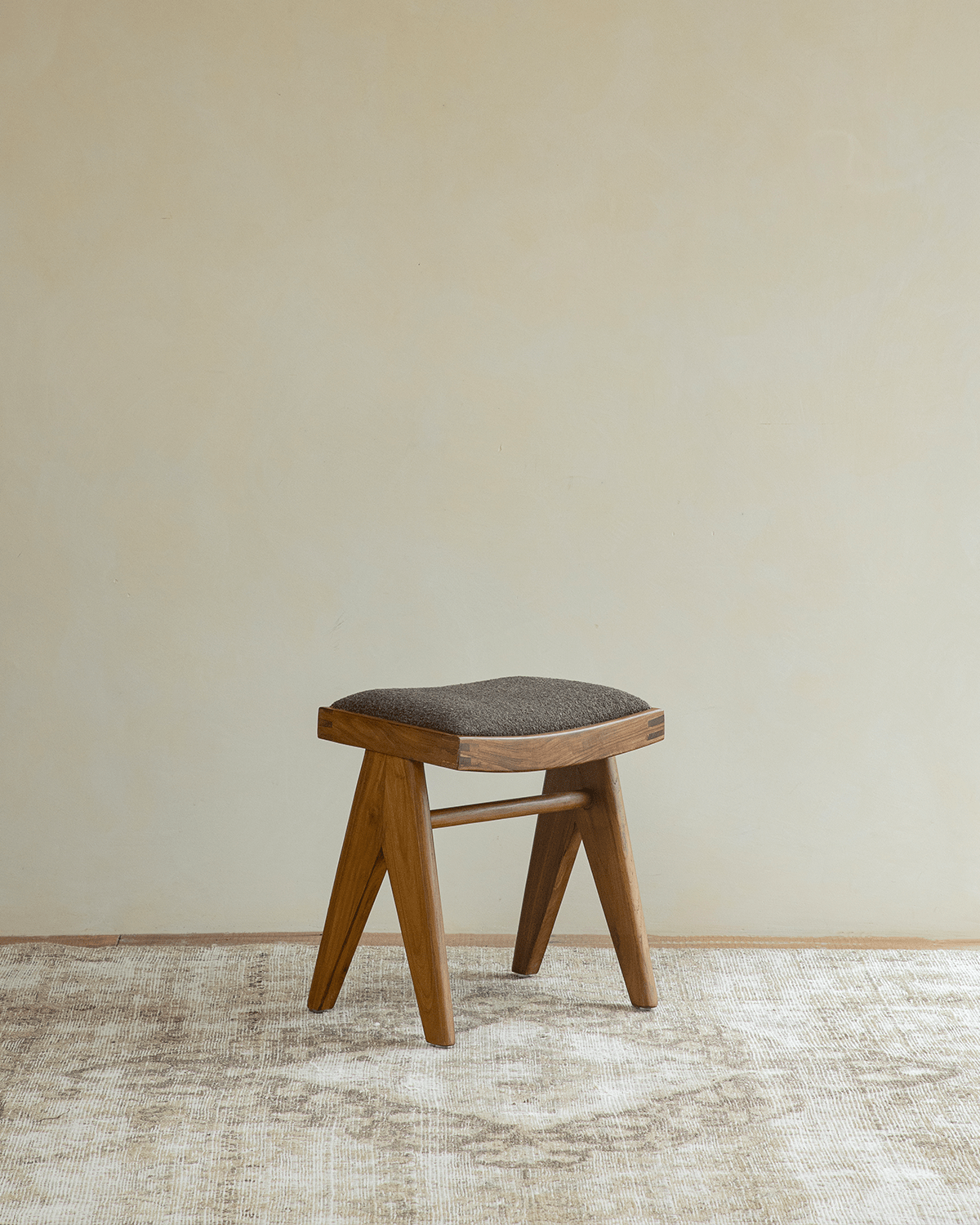 Tabouret facile Chandigarh