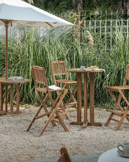 Ensemble de chaises et de table de bar d'extérieur