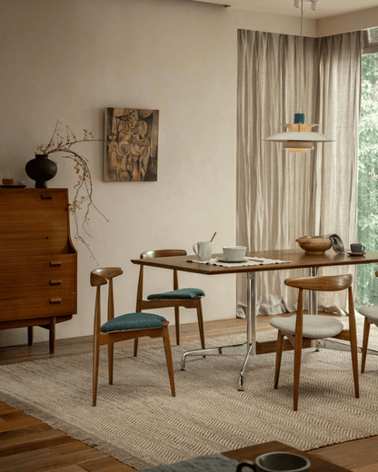 Chaise de salle à manger en forme de cœur