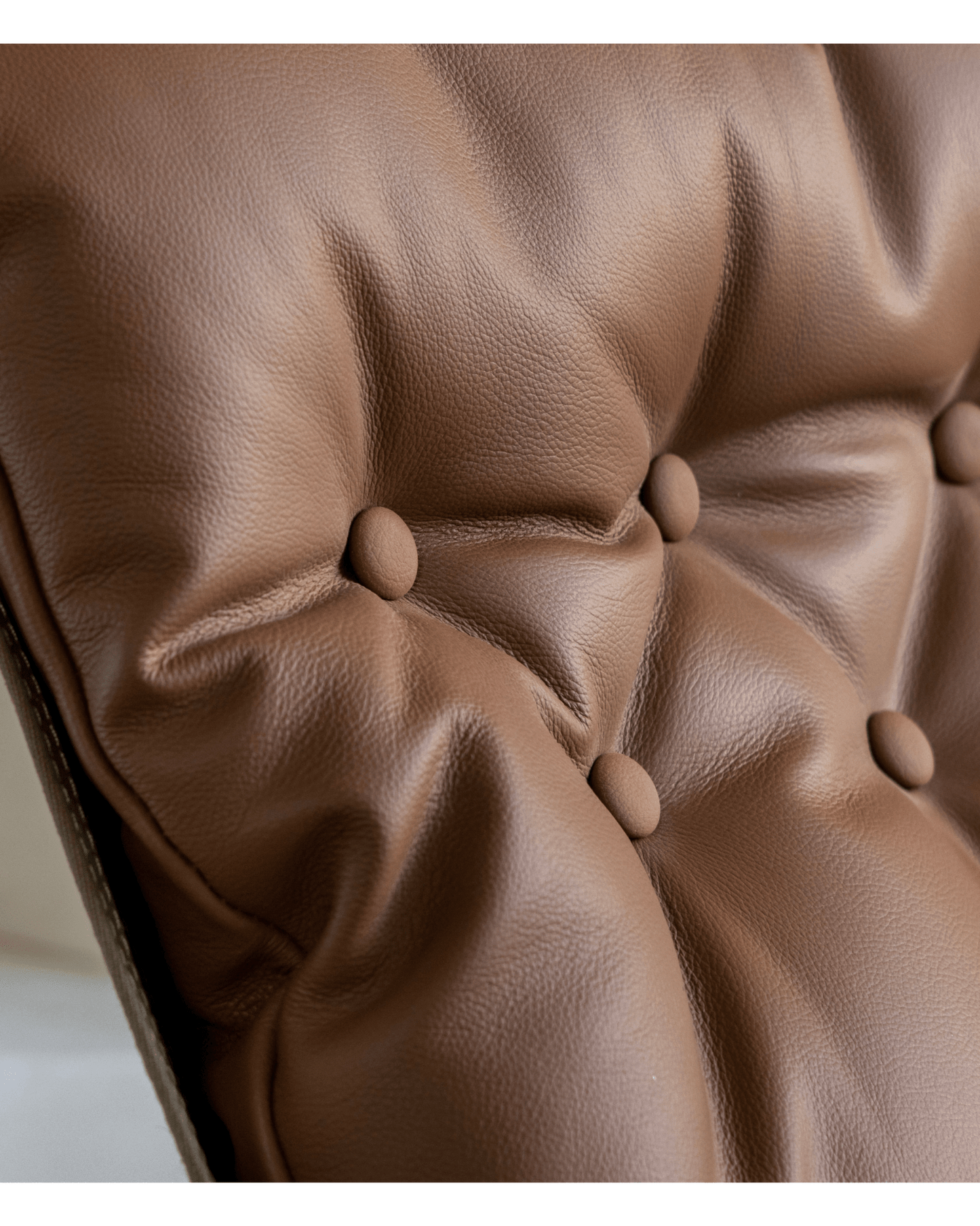 Chaise Falcon