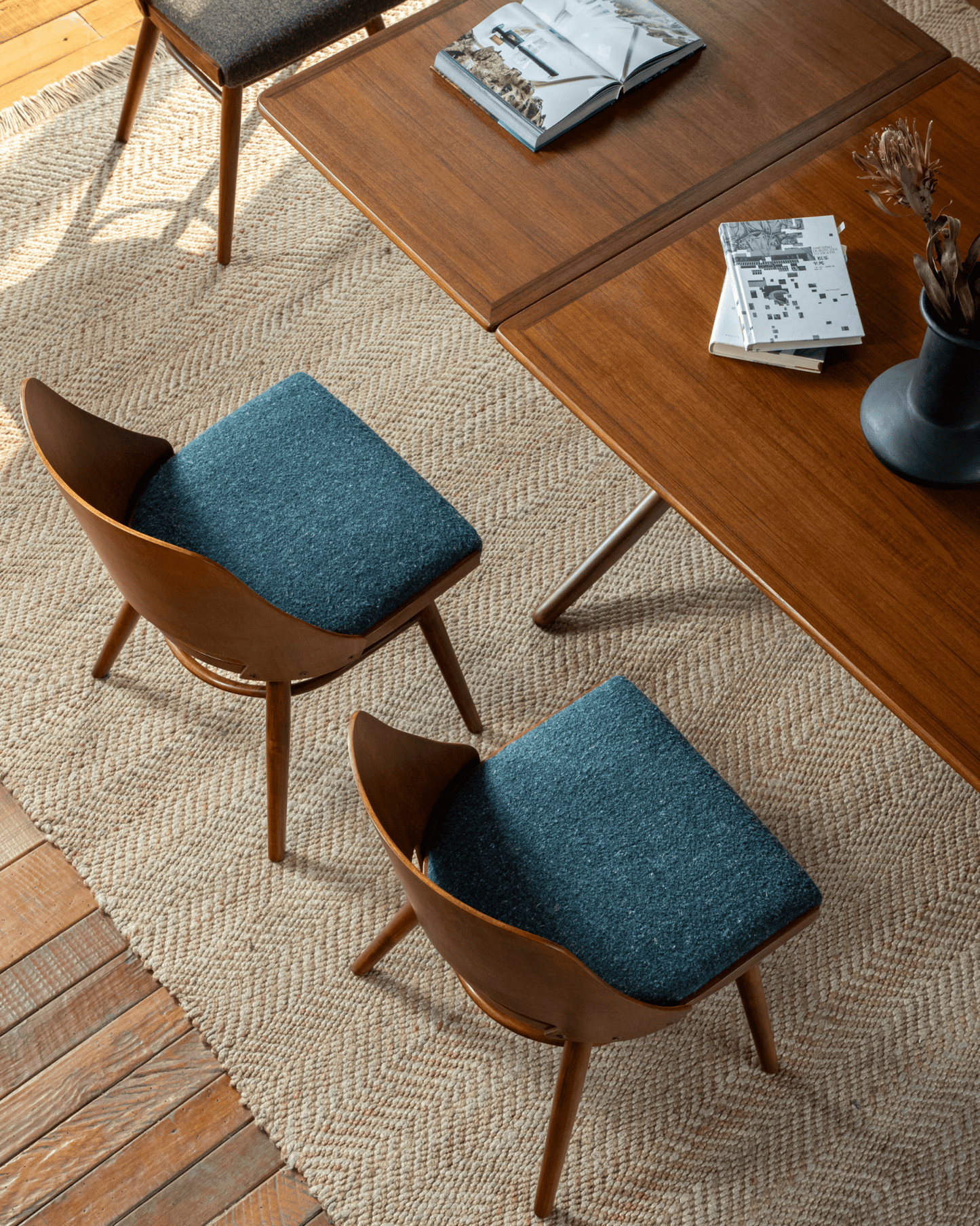 Chaise Shell