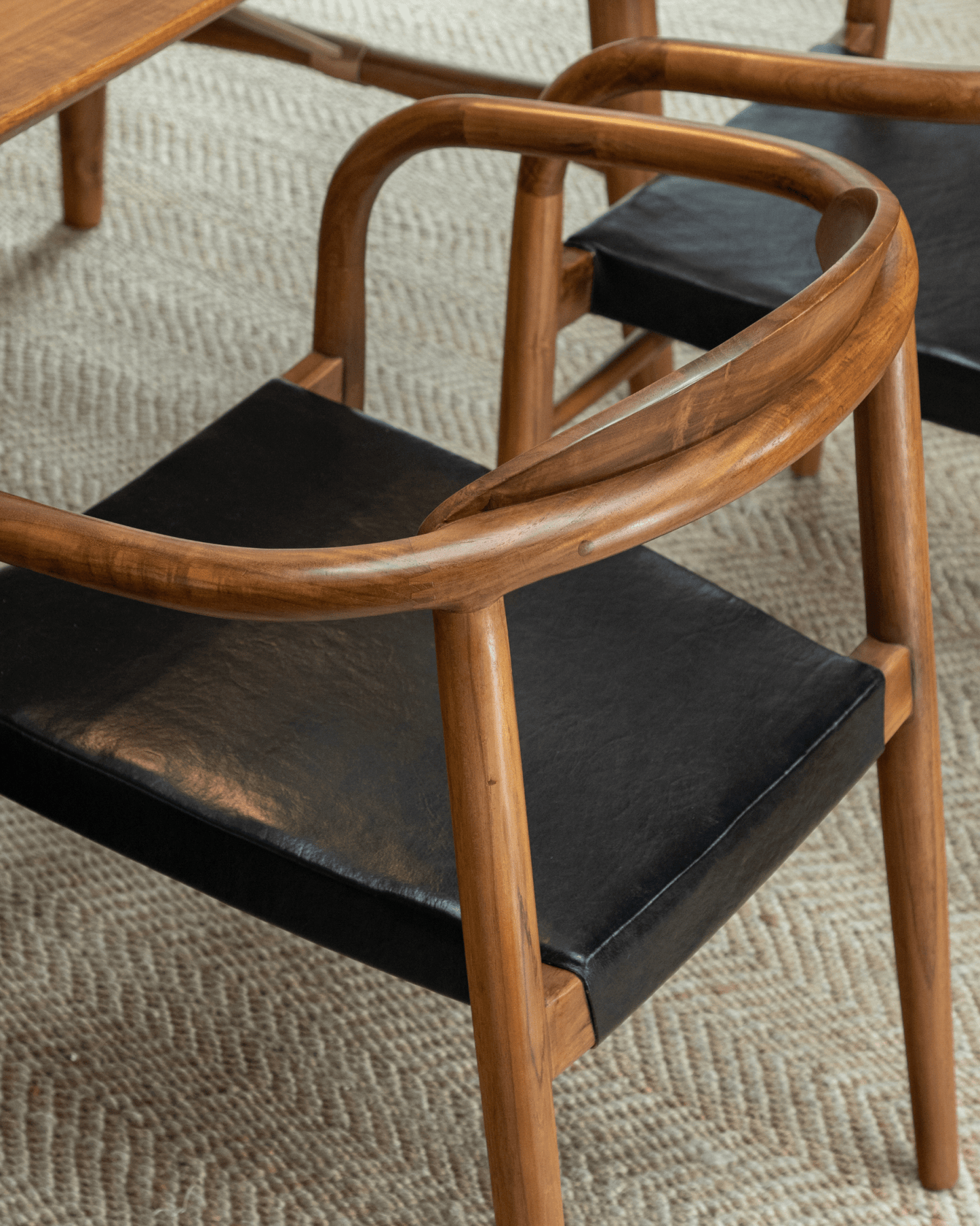 Chaise en cuir Crescent