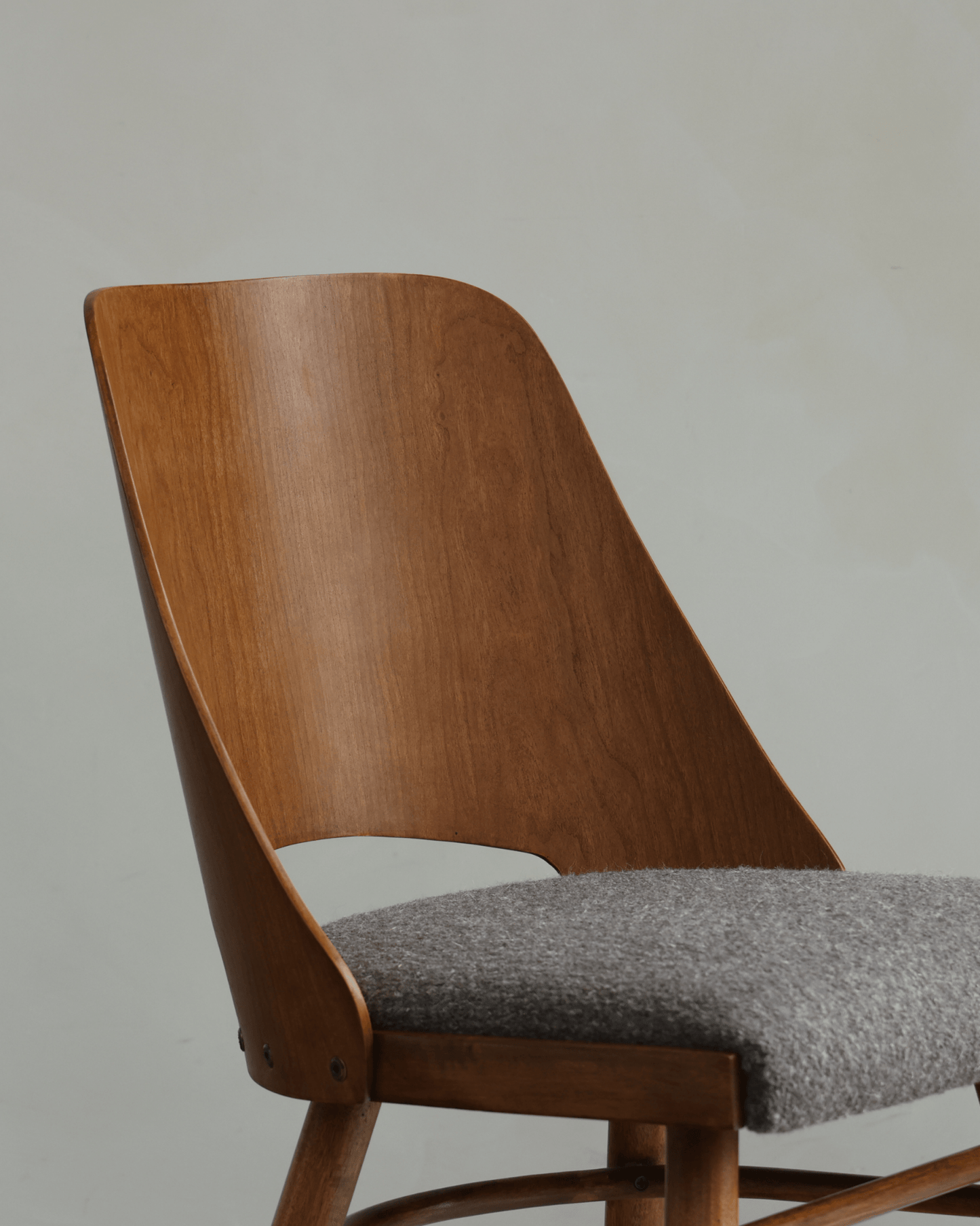 Chaise Shell
