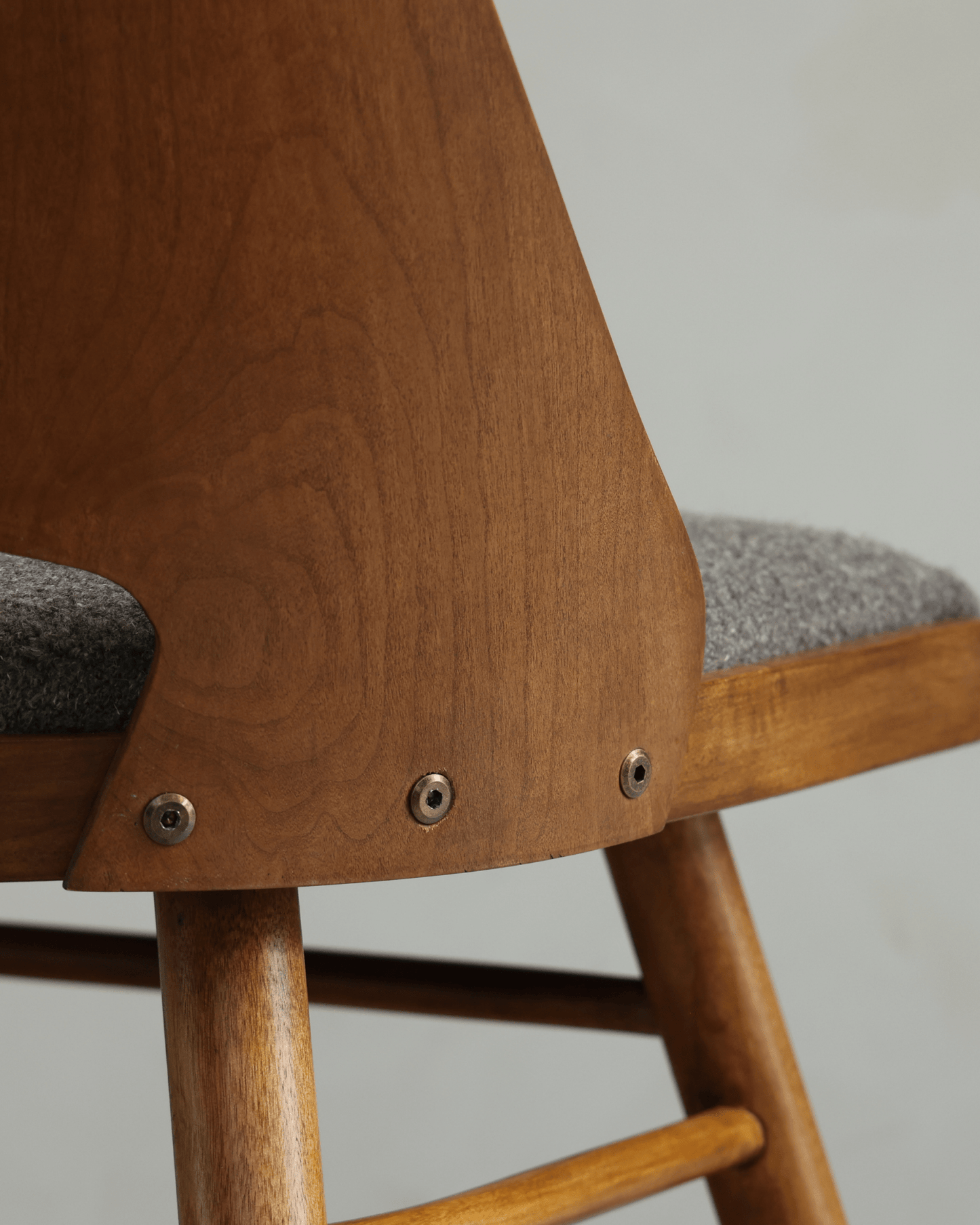 Chaise Shell