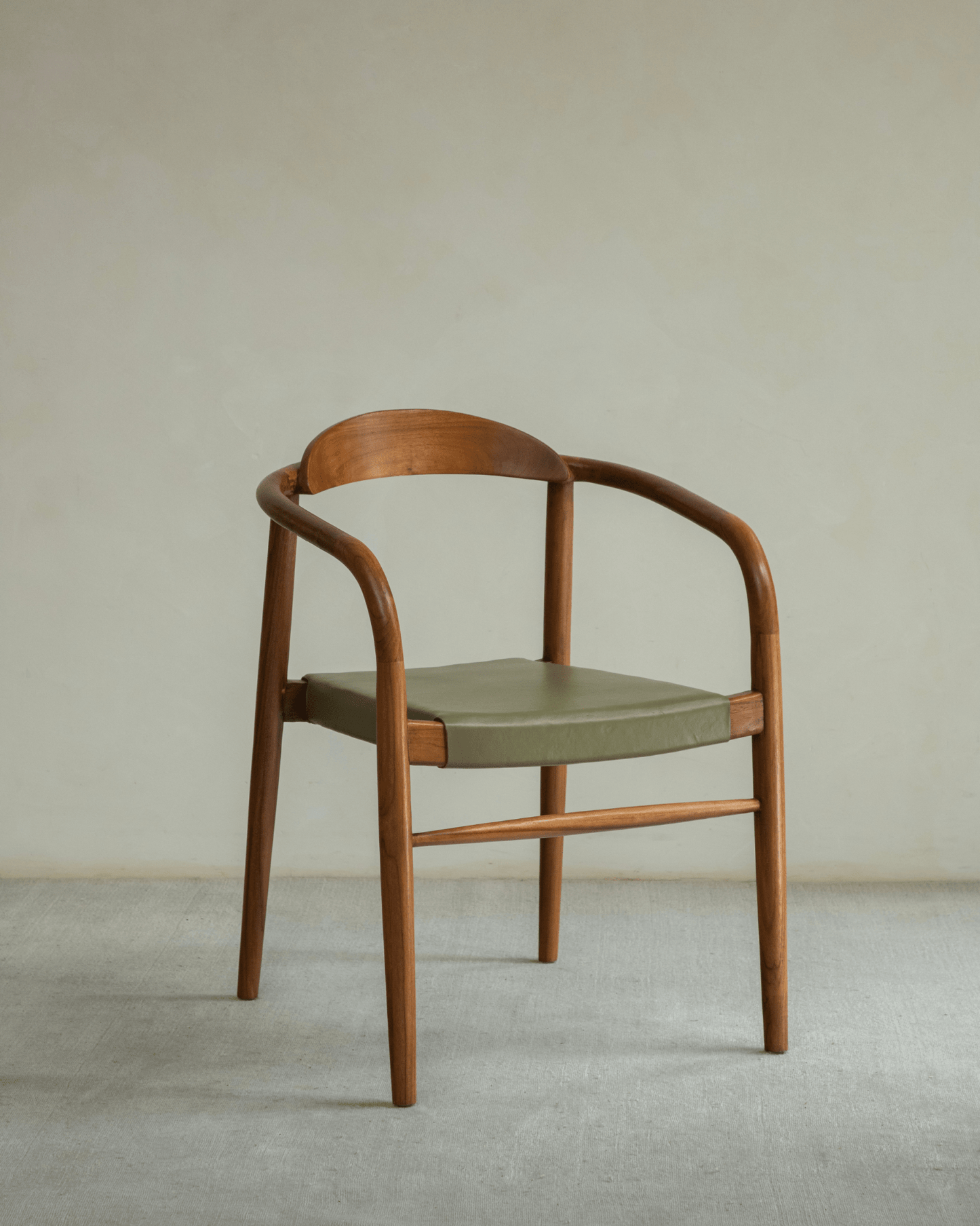 Chaise en cuir Crescent