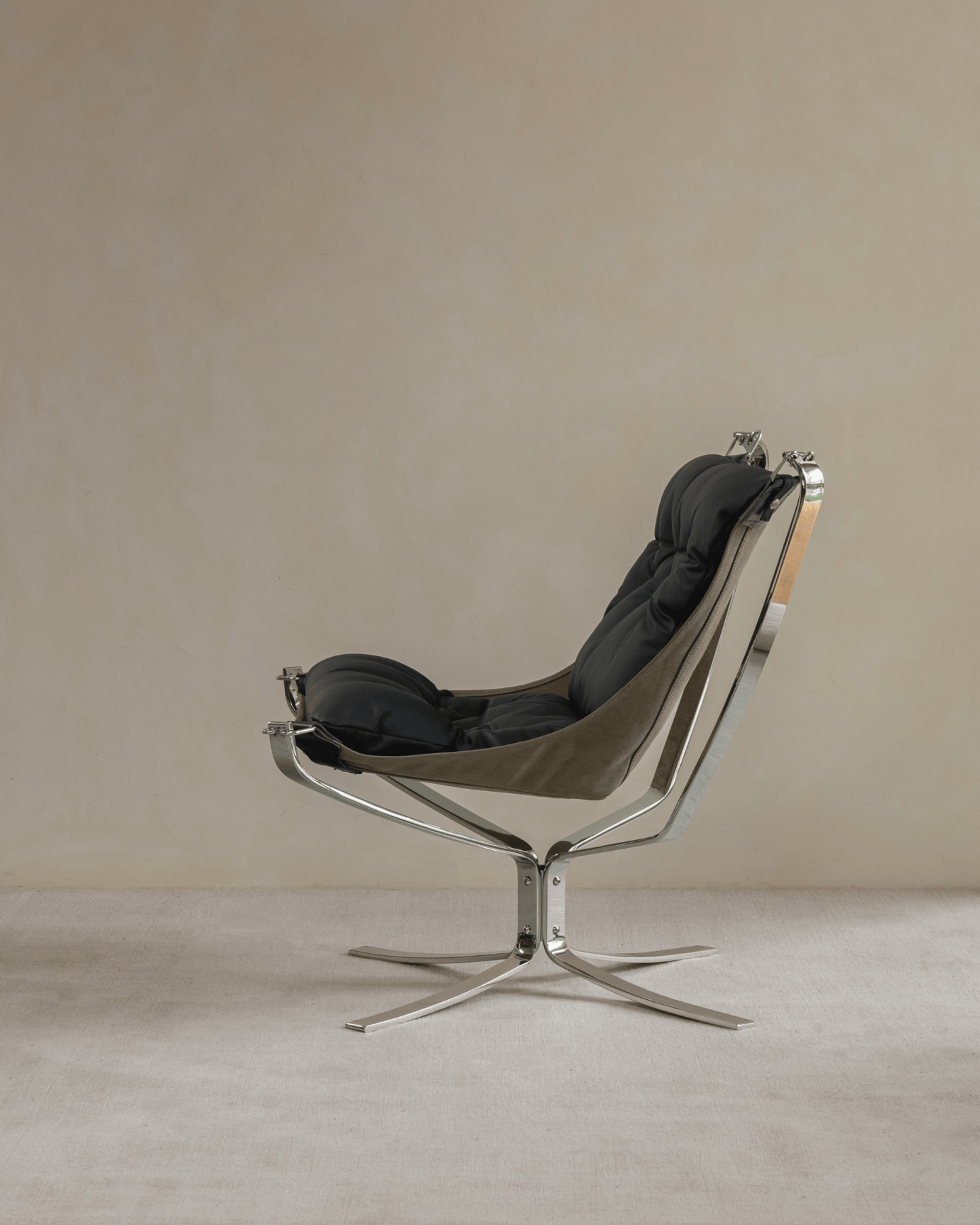 Chaise Falcon