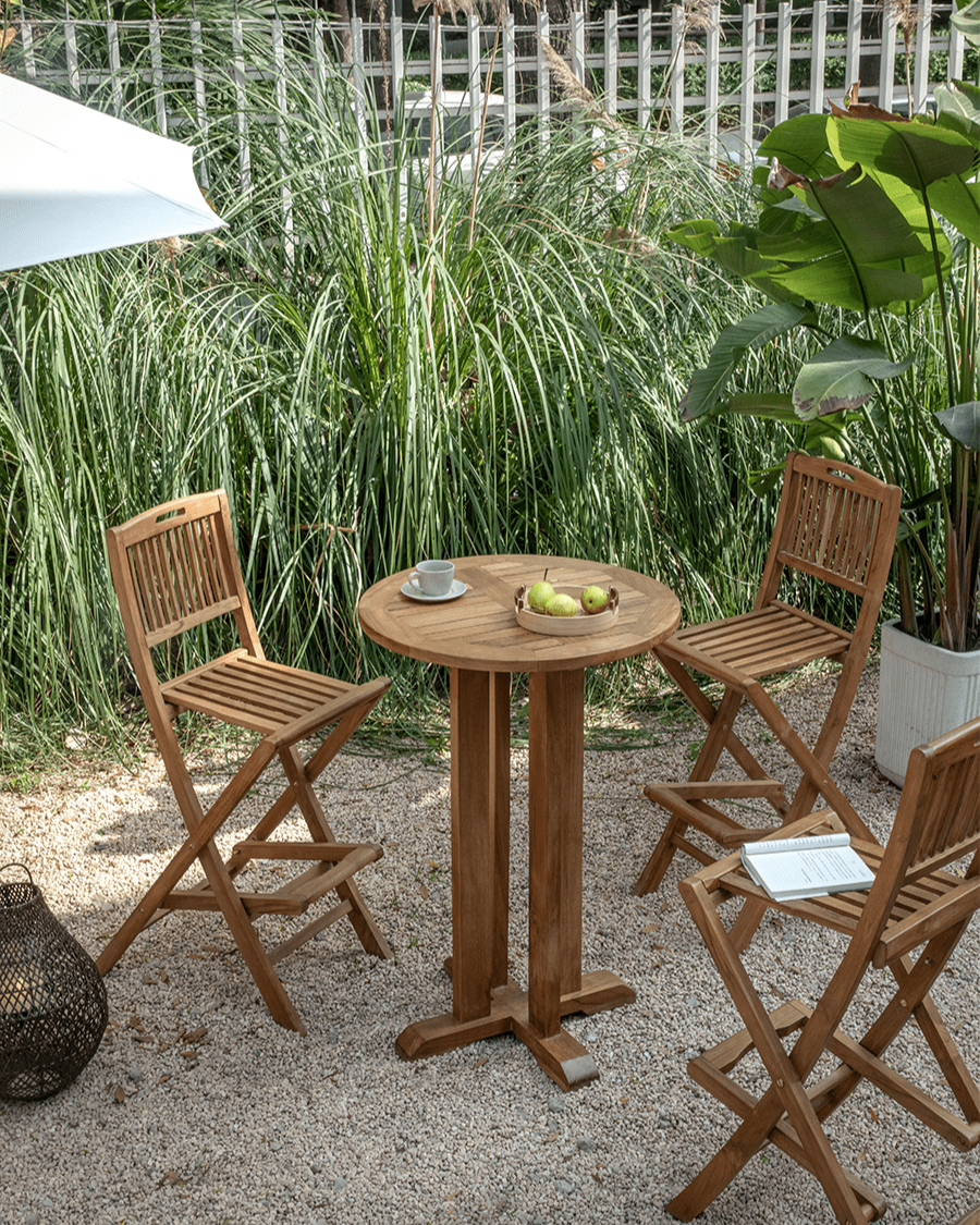 Ensemble de chaises et de table de bar d'extérieur