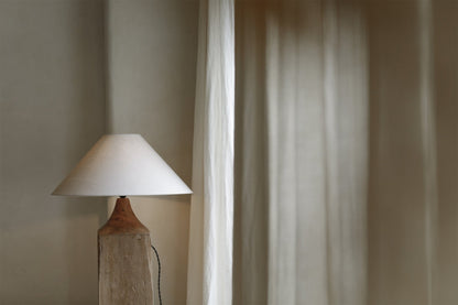 Lampadaire en bois