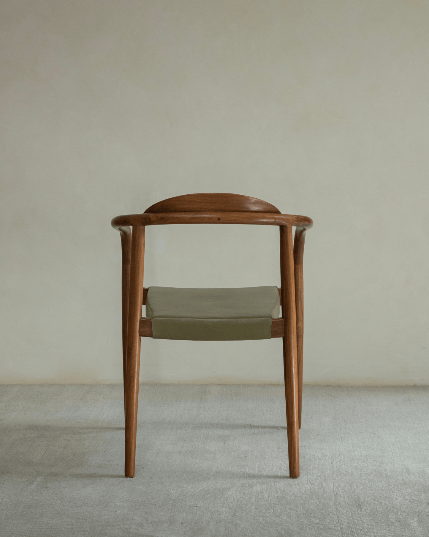 Chaise en cuir Crescent