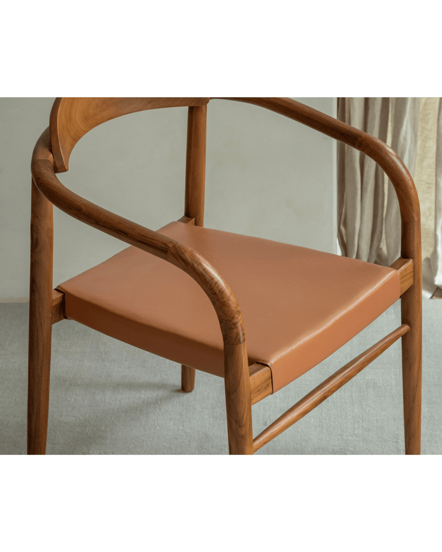 Chaise en cuir Crescent