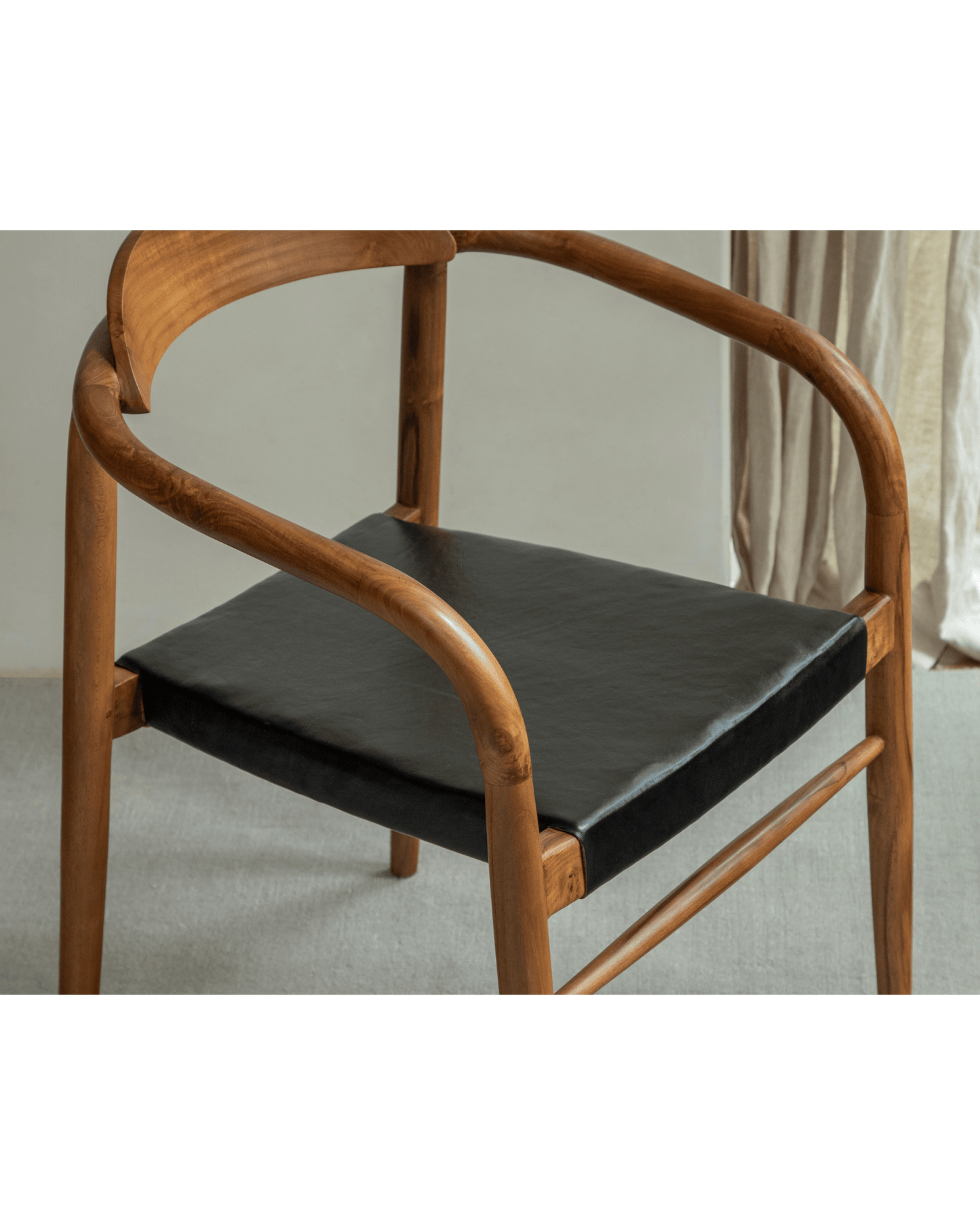 Chaise en cuir Crescent