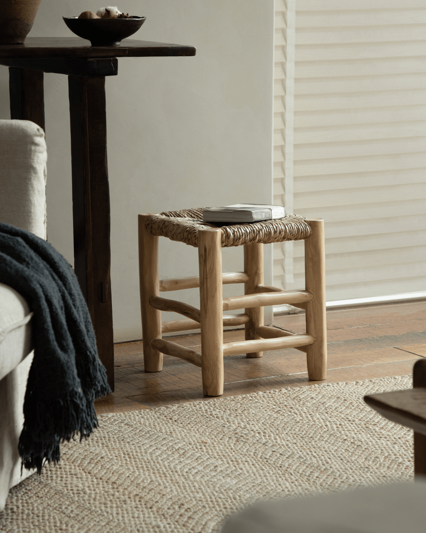 Tabouret tissé à la main Isla
