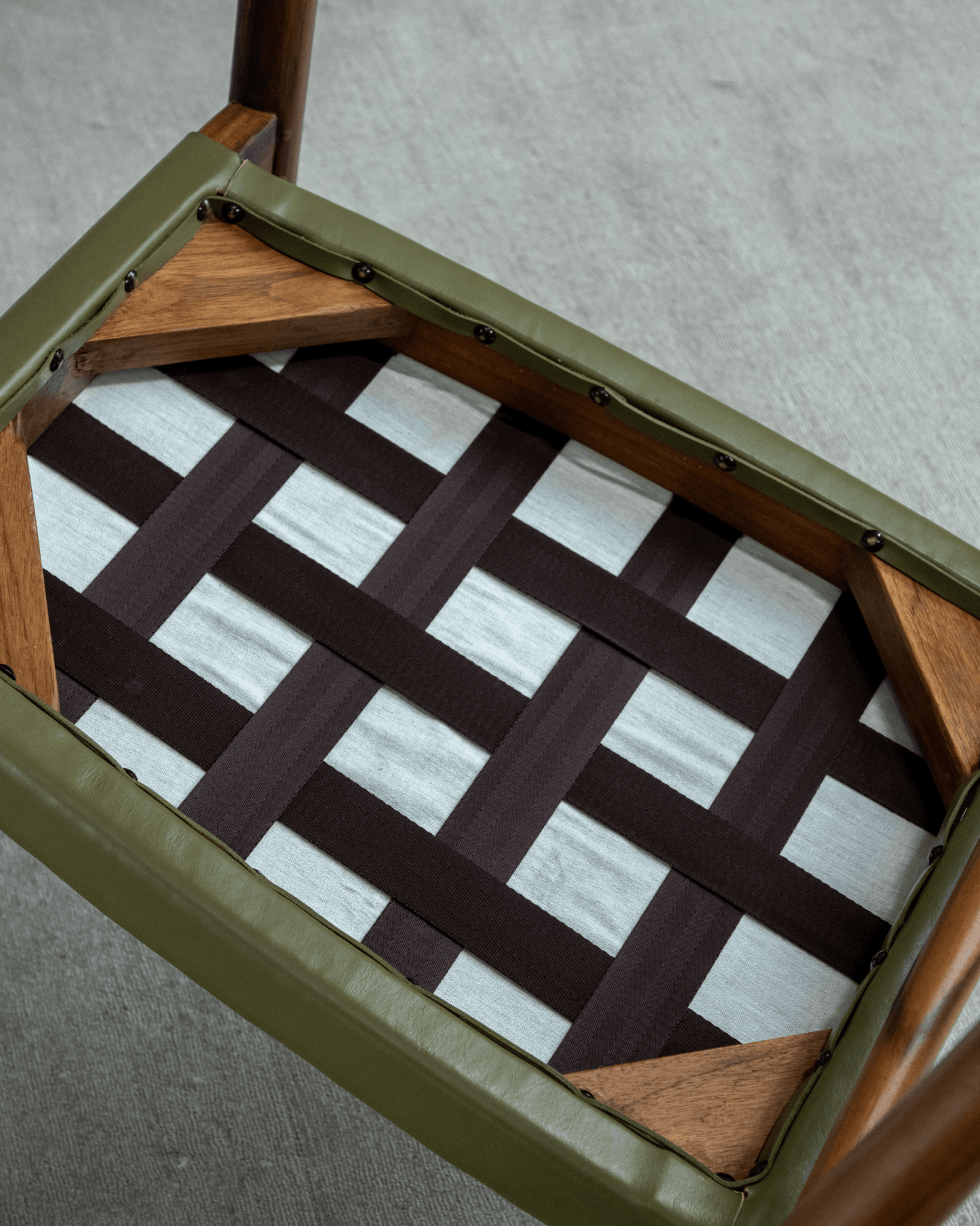 Chaise en cuir Crescent
