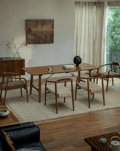 Chaise Crescent en peau de mouton