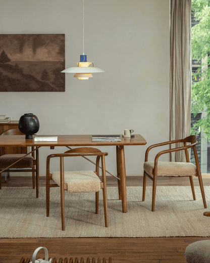 Chaise Crescent en peau de mouton