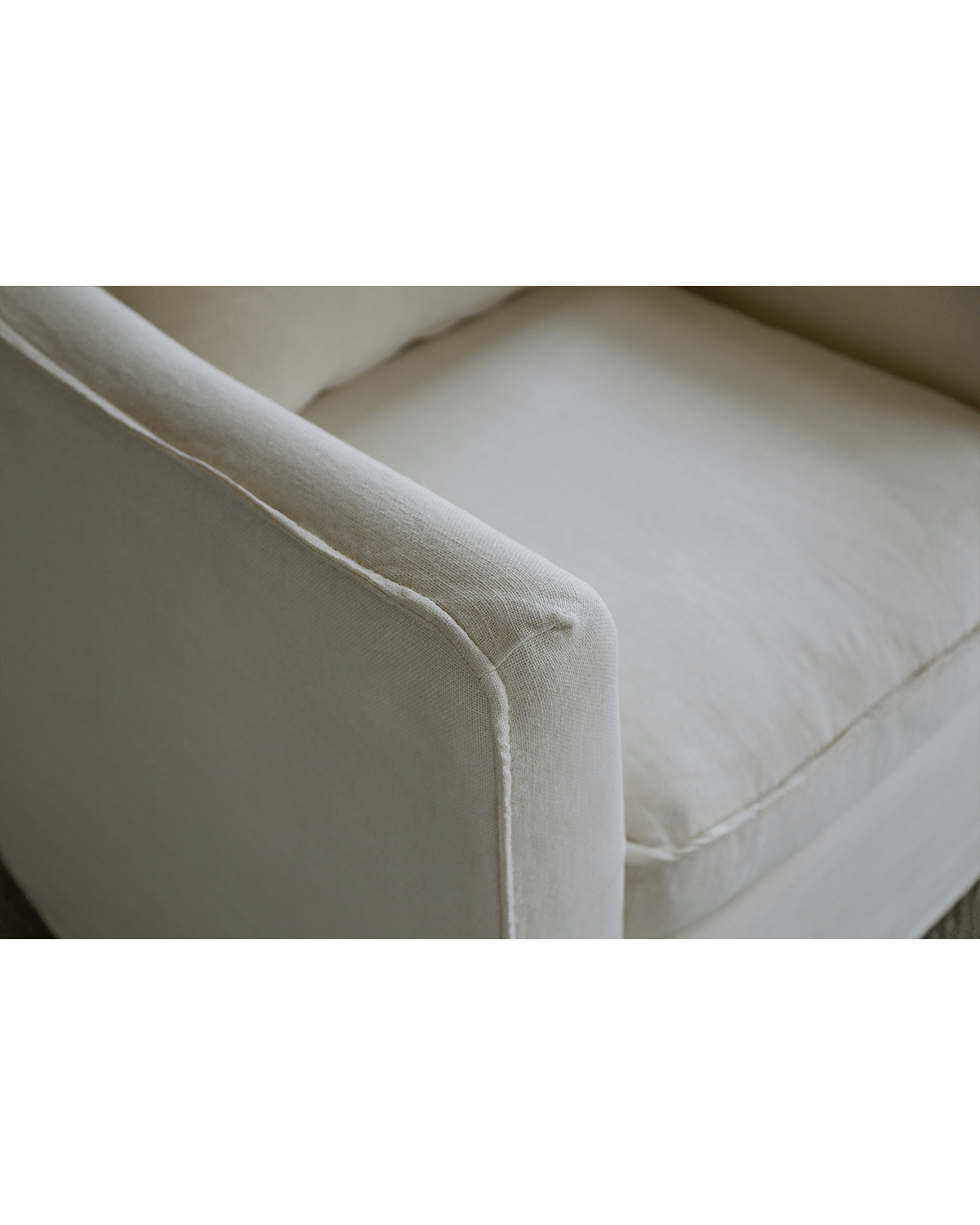 Fauteuil recouvert de tissu Sola