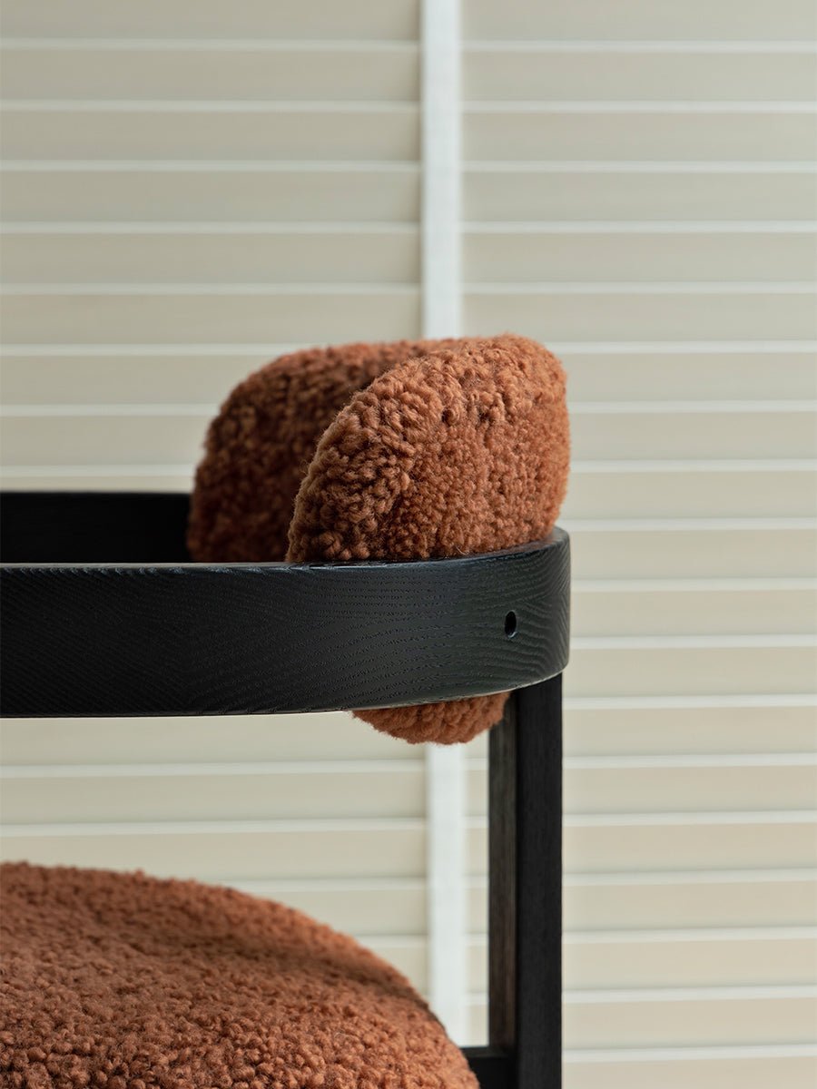 Chaise en peau de mouton Pamplona