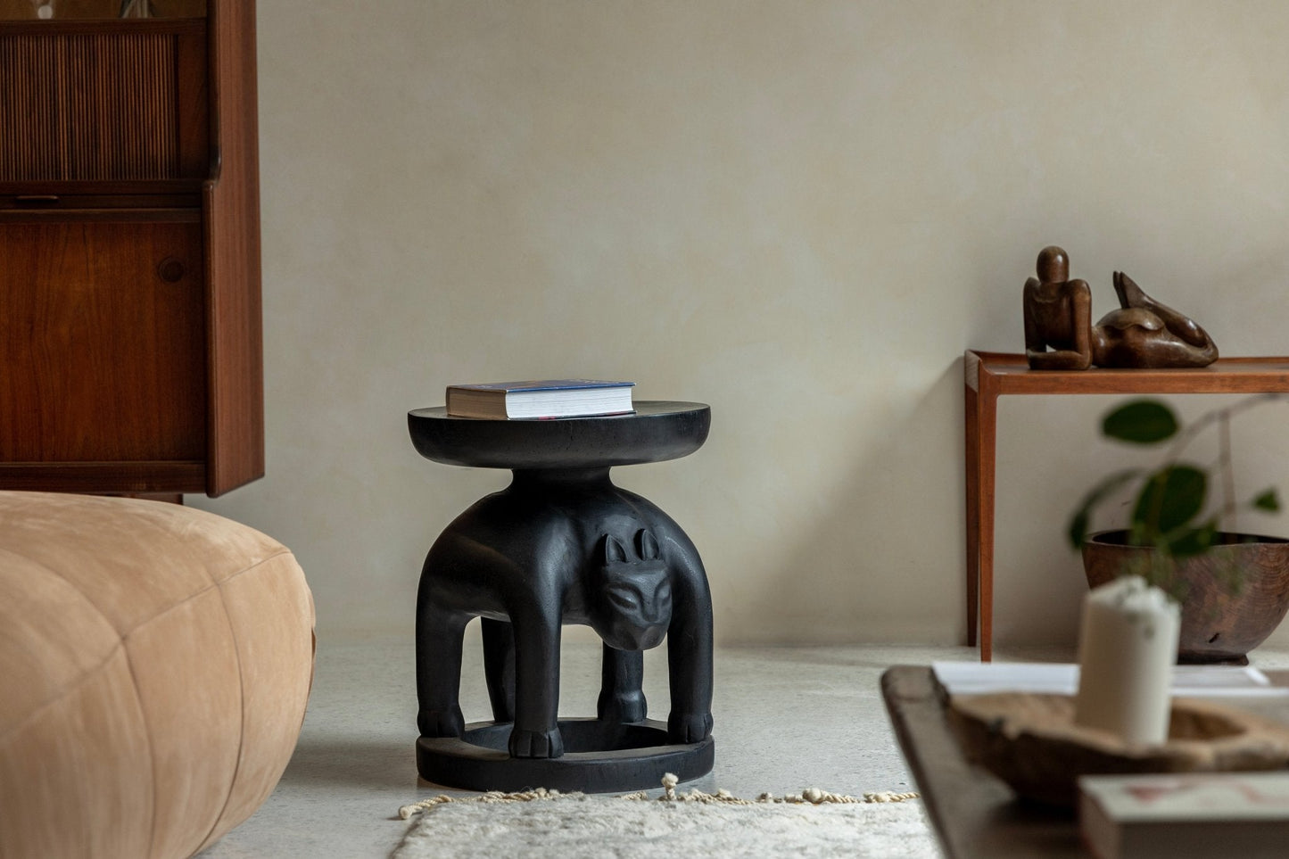 Table d'appoint sculpturale tribale