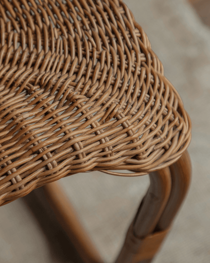 Table d'appoint en rotin Pinecone