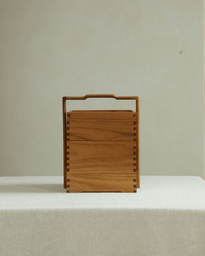 Boîte à bento à plusieurs niveaux