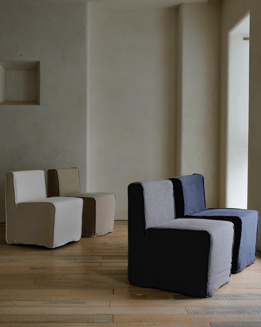 Housse de canapé et chaise à roulettes