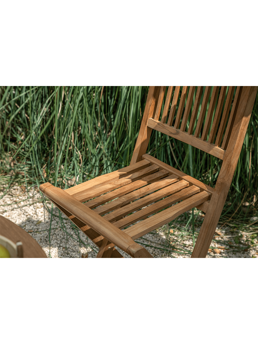 Ensemble de chaises et de table de bar d'extérieur