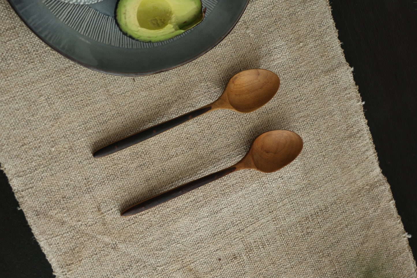 Cuillère de table avec manche en bois d'ébène (2 pièces)