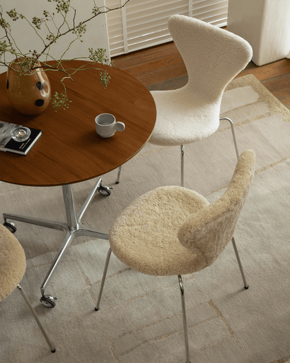 Chaise en peau de mouton Pietra